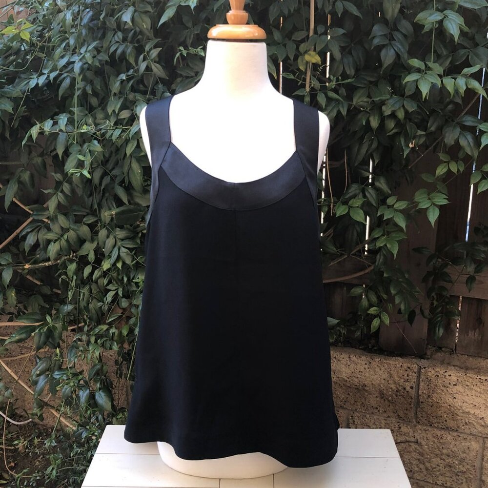 Banana Republic Sleeveless Racerback Blouse Top L